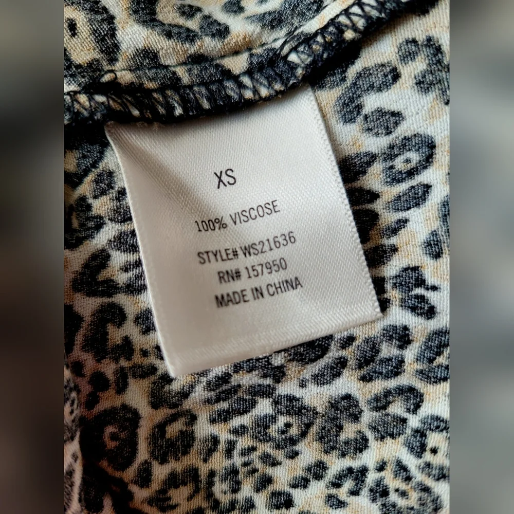 NWT Francesca's Women's Tank Top Animal Print Black Lace Trim 100% Viscose XS - Picture 10 of 12